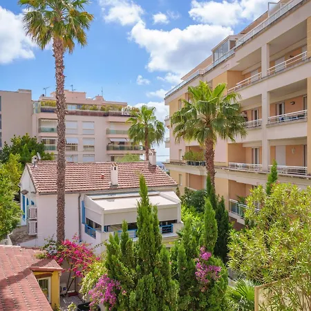 Le Santa By Apirent #climatisation #plage #vue * Cannes